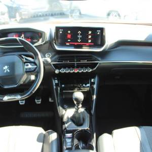 Peugeot 2008 1.2 Puretech GT Line *LED, NAVIGACIJA, KAMERA*