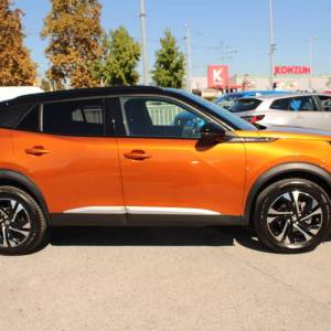 Peugeot 2008 1.2 Puretech GT Line *LED, NAVIGACIJA, KAMERA*