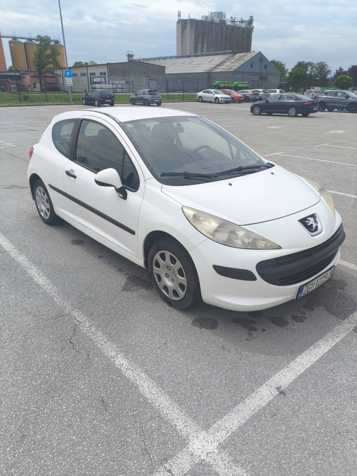 Peugeot 207, 2006. godina