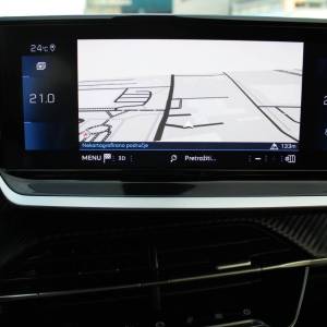 Peugeot 208 1.2 Puretech AUTOMATIK Allure *LED,NAVIGACIJA,KAMERA*