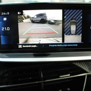 Peugeot 208 1.2 Puretech AUTOMATIK Allure *LED,NAVIGACIJA,KAMERA*