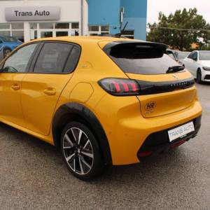 Peugeot 208 1.2 Puretech GT Line *LED,NAVIGACIJA,KAMERA*