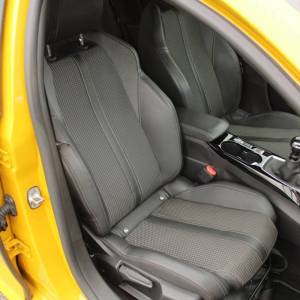 Peugeot 208 1.2 Puretech GT Line *LED,NAVIGACIJA,KAMERA*