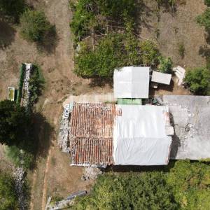 Poljoprivredno zemljište 27.800 m² sa starinom - Labin