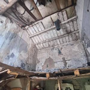 Poljoprivredno zemljište 27.800 m² sa starinom - Labin