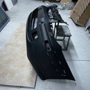 Prednji branik za CITROEN C5 2001 - 2004.