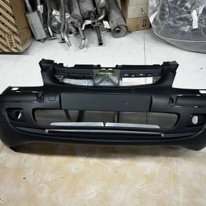 Prednji branik za CITROEN C5 2001 - 2004.