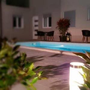 Prekrasna apartmanska kuća u centru. Premantura.