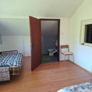 PREKRASNO SEOSKO IMANJE U SRCU PRIRODE – DONJI BUDAČKI