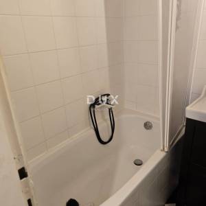 Premantura, kamena kuća, 38 m², krovna terasa