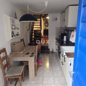 Premantura, kamena kuća, 38 m², krovna terasa