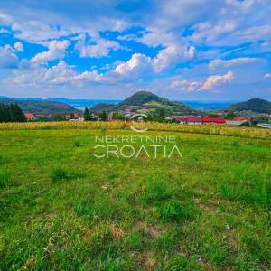 Prigorec: građevinsko sa projektom, dozvolom i priključkom vode!