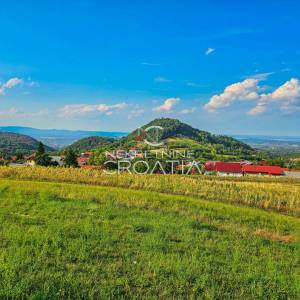 Prigorec: građevinsko sa projektom, dozvolom i priključkom vode!