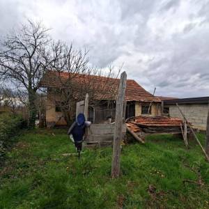PRILIKA Seosko imanje u Vukmaniću 79 000 Eura