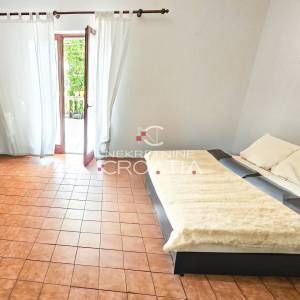 PRIZNA: 1. RED DO MORA, 2 APARTMANA!