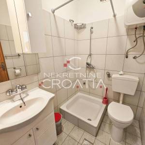 PRIZNA: 1. RED DO MORA, 3 APARTMANA!