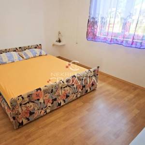 PRIZNA: 1. RED DO MORA, 3 APARTMANA!
