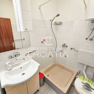 PRIZNA: 1. RED DO MORA, 3 APARTMANA!
