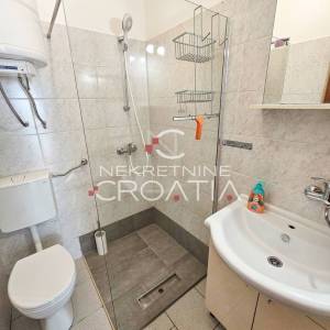 PRIZNA: 1. RED DO MORA, 3 APARTMANA!
