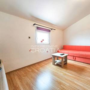 PRIZNA: 1. RED DO MORA!