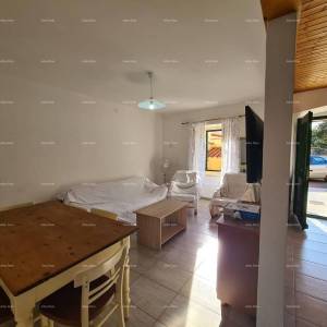 Prodaja! Dvije renovirane istarske kuće u Marčani.