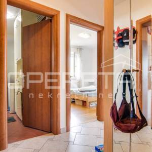 PRODAJA, GAJNICE, ZELENA MAGISTRALA, 3-SOBAN STAN  NKP 74 m2+ 2 PARKIRNA MJESTA 