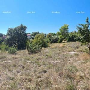 Prodaja građevinskog zemljišta površine 458 m2, blizu Peruški i Duge uvale