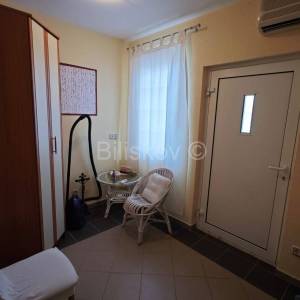Prodaja, Pirovac, dvojna peterosobna kuća 171 m2, na parceli 215 m2