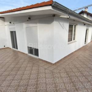 Prodaja, Pirovac, dvojna peterosobna kuća 171 m2, na parceli 215 m2