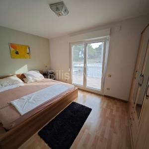 Prodaja, Pirovac, dvojna peterosobna kuća 171 m2, na parceli 215 m2