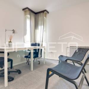 PRODAJA, REPREZENTATIVAN STAN/URED, PANTOVČAK 135 m2, s parkingom