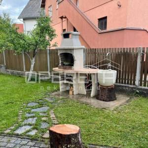 PRODAJA, SAMOSTOJEĆA KATNICA, SAMOBOR - LUG SAMOBORSKI, NKP 298 m2 NA PARCELI OD