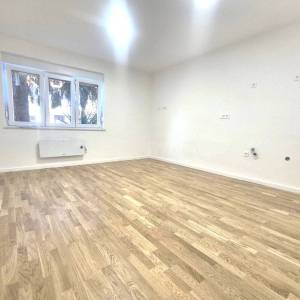 Prodaja, Trnje, novoadapatiran, dvosoban stan, 39 m2, 1. kat