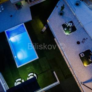 Prodaja,jedinstvena vila s bazenom i teretanom,Radošić