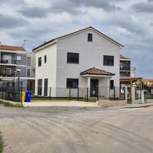 Prodaje se moderna montažna kuća u Fažani – 300 m od mora, mogućnost dogradnje
