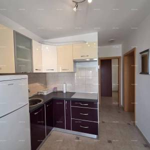 Prodaje se šarmantan stan u prizemlju, 60 m², Duga Uvala