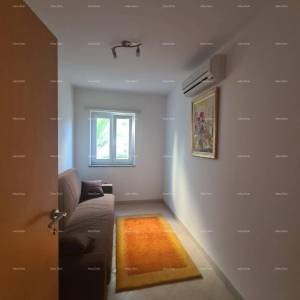 Prodaje se šarmantan stan u prizemlju, 60 m², Duga Uvala