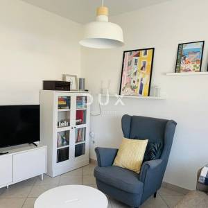 Pula, Loborika, kuća, 160 m2, 3 etaže, građevinski teren
