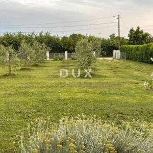 Pula, Loborika, kuća, 160 m2, 3 etaže, građevinski teren