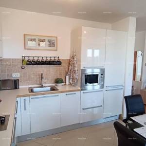 PULA – VALSALINE | PROSTRANI STAN 70 m², 300 m OD MORA
