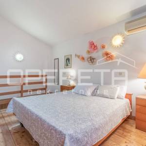 PULA - VELI VRH - Kuća sa dodatnim apartmanom