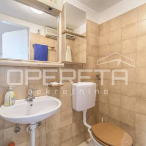 PULA - VELI VRH - Kuća sa dodatnim apartmanom