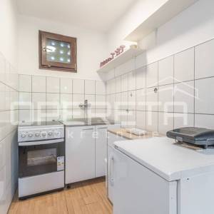 PULA - VELI VRH - Kuća sa dodatnim apartmanom