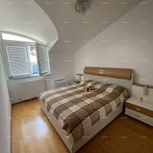 Pula, Veruda – Lungomare, Stan, 73 m²s garažom,  300 m od mora i šetnice.Stan sa garažom!