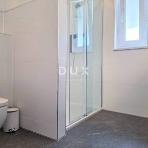 Rab, kuća, 600 m2, 6 apartmana, parking, investicija