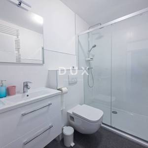 Rab, kuća, 600 m2, 6 apartmana, parking, investicija