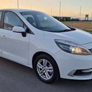Renault Scenic 1.5 dCi | navigacija | parking senzori | LED | tempomat