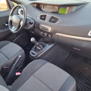 Renault Scenic 1.5 dCi | navigacija | parking senzori | LED | tempomat