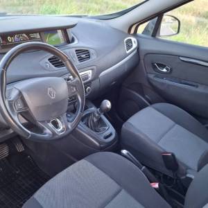 Renault Scenic 1.5 dCi | navigacija | parking senzori | LED | tempomat