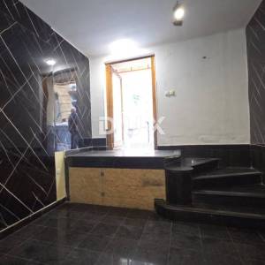 Rijeka, centar, poslovni prostor, 15 m2, frekventna lokacija, najam